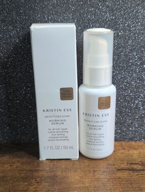 Kristin Ess Hair Weightless Shine Working Serum 1.7 fl oz